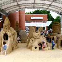 Bauen mit Lehm für Groß und Klein